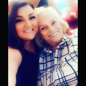 Meet your Posher, Linda